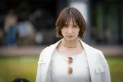 『おちたらおわり』初回 篠田麻里子、タワマン最上階セレブ妻役に ...