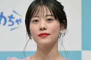 「こんな奥さん、すごいぞ！」高畑充希のミニスカ姿にSNSクギづけ ...