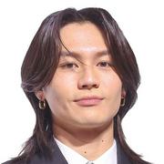 松田元太、サンダルとネックレスが前田敦子と「お揃い」か ファン ...