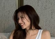 TWICEサナ「女神降臨」ブラトップ＆レギンス「世界で最も美しい」「衝撃的」ショット公開（日刊スポーツ） - Yahoo!ニュース