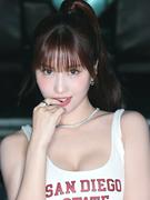 【画像】TWICE・モモ(30)、またしてもエチエチボデーを披露wwwwwwwwww : 気になる芸能まとめ