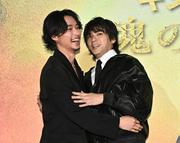 山崎賢人「キングダム」大ヒットに山田裕貴と熱い抱擁 山田裕貴は ...