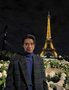 山﨑賢人、パリで魅せた圧巻の存在感「どこにいてもオーラが違う ...