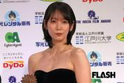 吉岡里帆、『豊臣兄弟！』で「女狐」キャラ怪演…「目つきが怖い ...