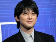 吉沢亮、美しすぎる幼少期ショット公開 つぶらな瞳に「女の子 ...