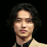 山 賢人「大変なところも一緒に乗り越えてきた」 吉沢亮・橋本 ...